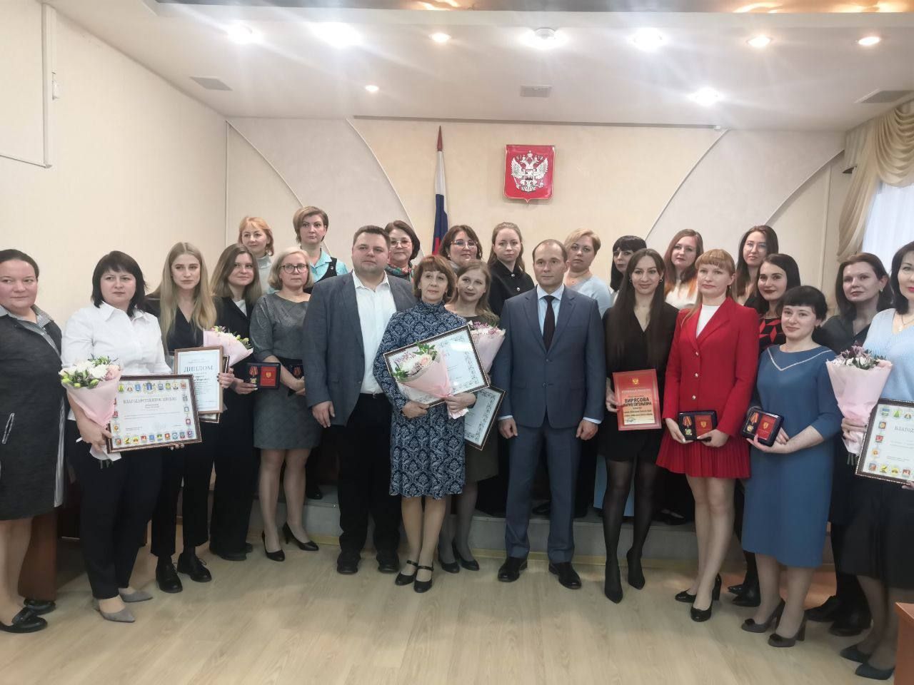 В Арбитражном суде Ульяновской области вручили региональные награды /  Право73